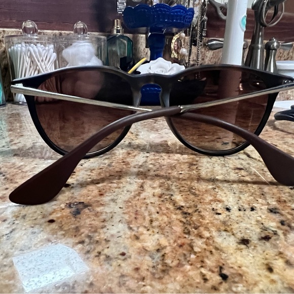 Ray Ban- Erika Sunglasses 865/SB 54 18 145 - Picture 2 of 2